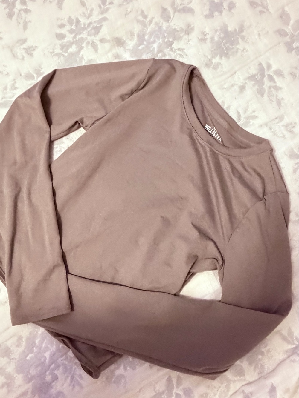 Hollister Women's Long-Sleeve Crewneck Top - Mauve Taupe